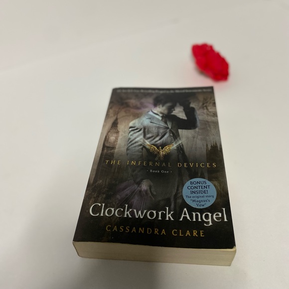 Clockwork Angel - Picture 2 of 7